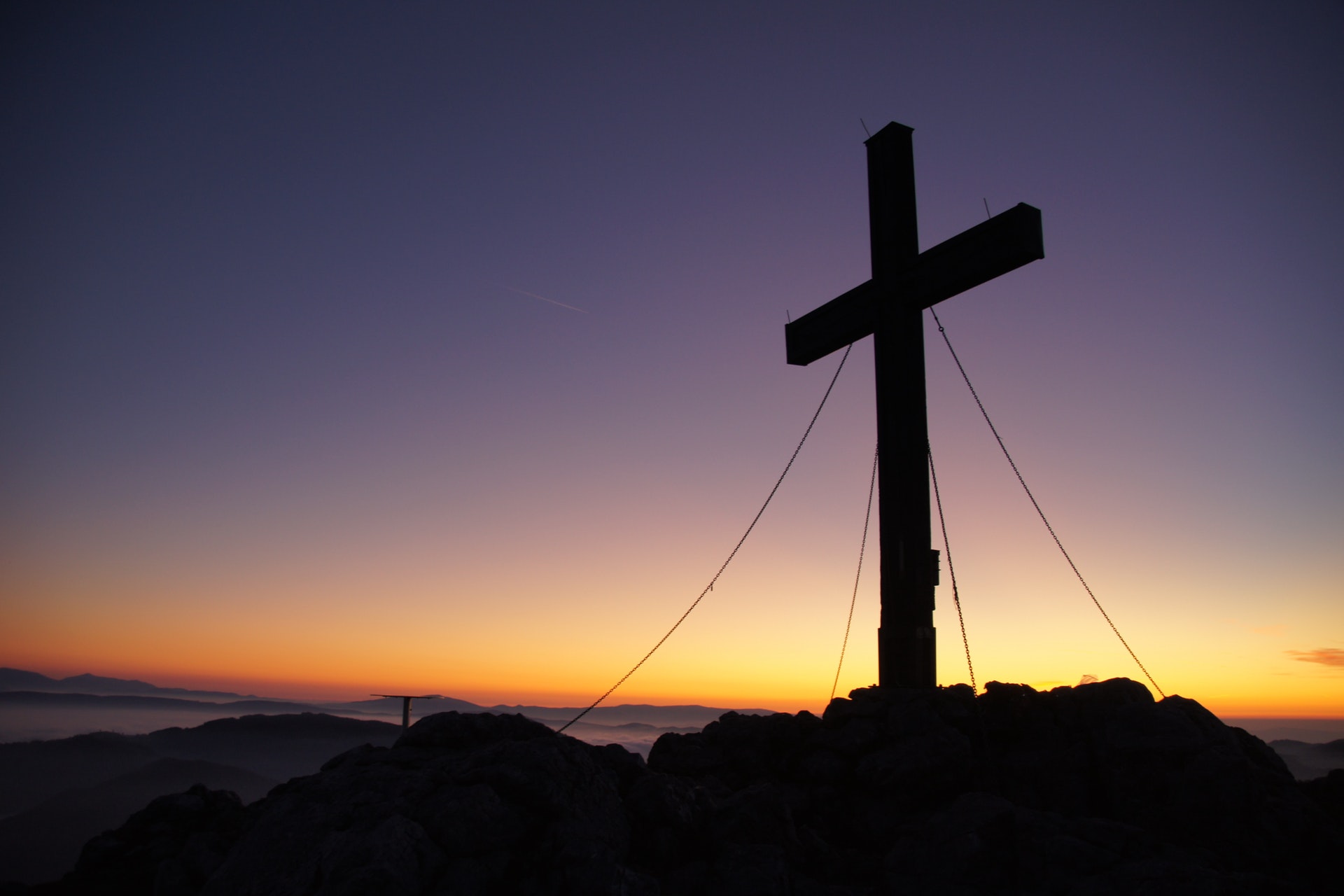 cross-dawn-landscape-53959